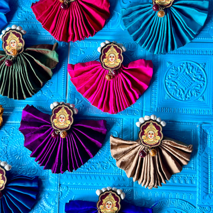 5 pack - Blouse Piece with Haldi Kumkum/Thambulam set Devi Ammavaru Amman Face