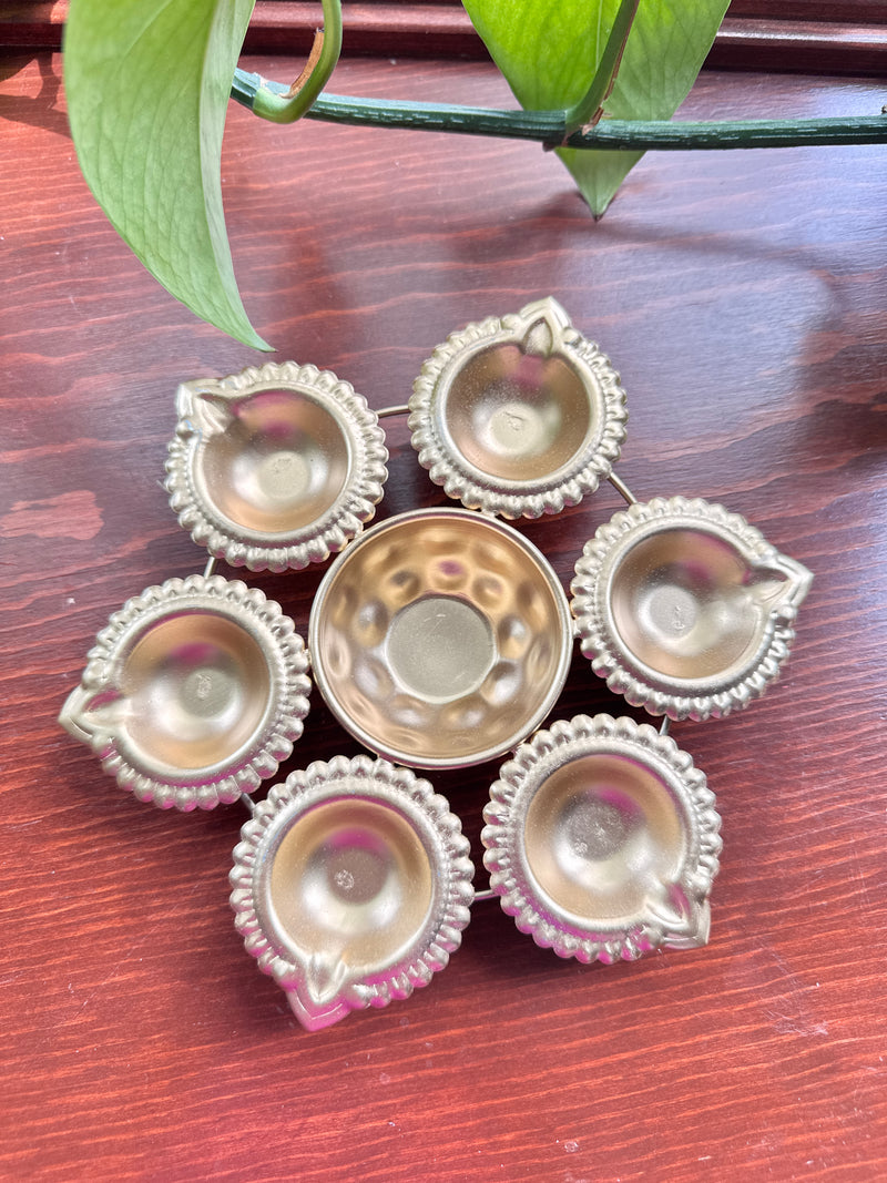 7in Diya Urli
