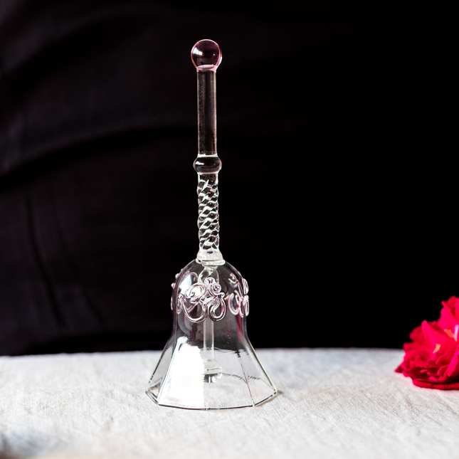Ringing Glass Bell: Pink / Glass