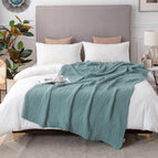 01 - Teal / Queen