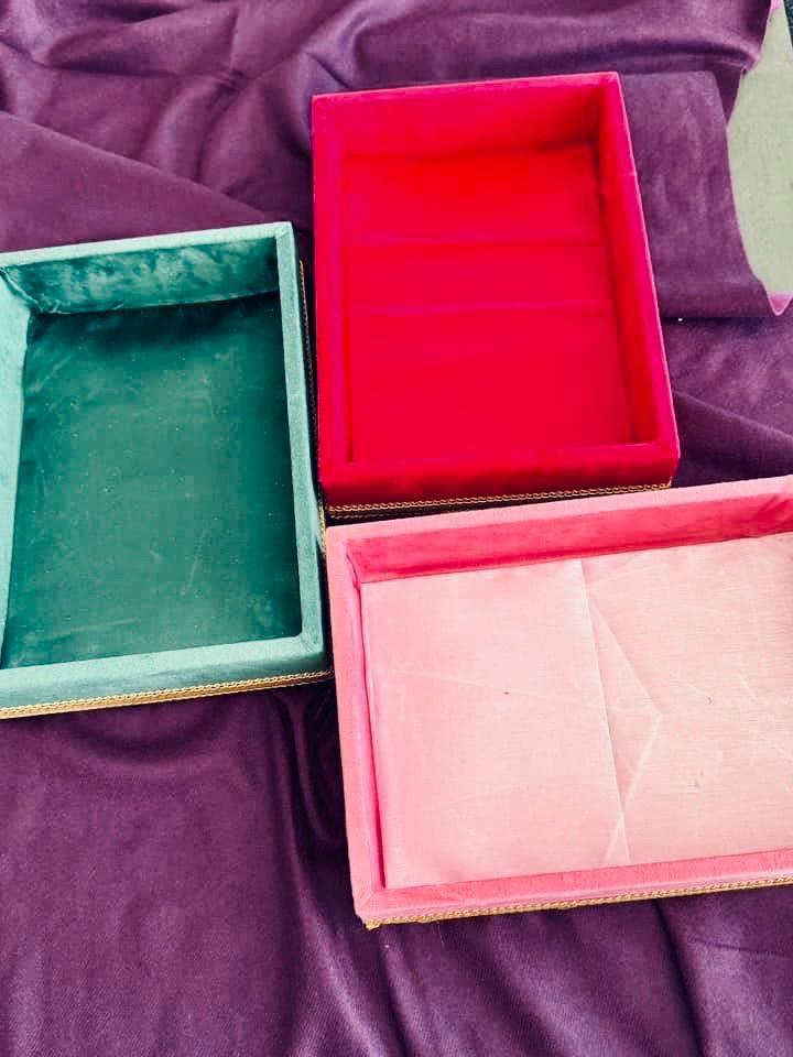 Gift Packing  Trays